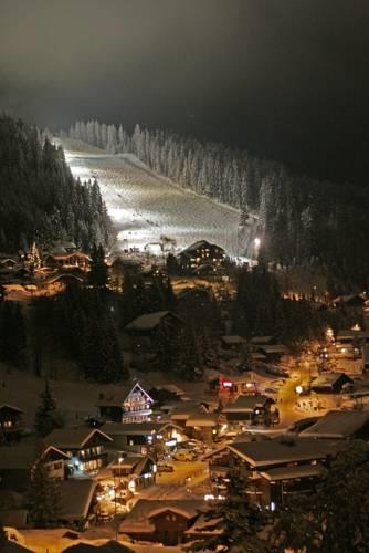 Апартаменты Demi-Chalet Le Bief