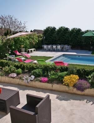 Отель Logis Auberge Des Moissons