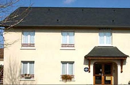 Отель Hotel Restaurant Le Bourgneuf