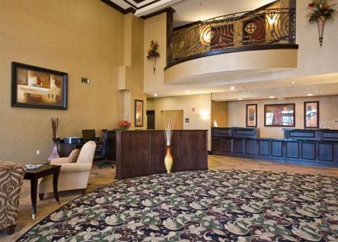 Отель Comfort Suites 