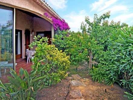 Апартаменты Holiday Home Maison Leconte Bormes Les Mimosas