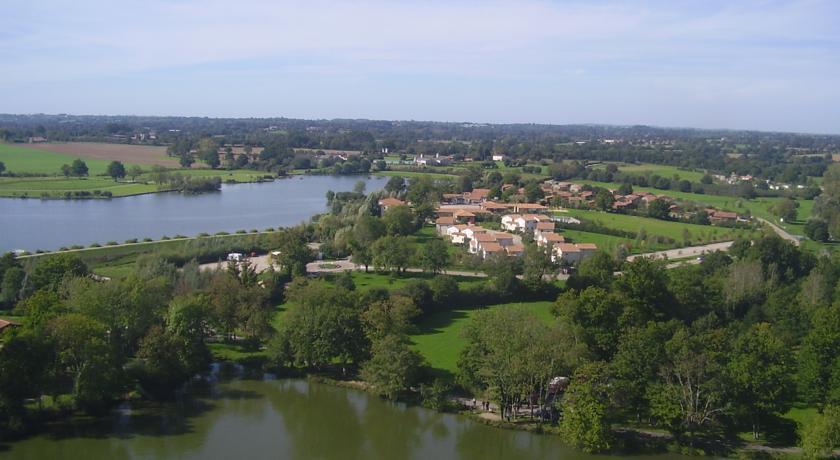 Отель Residence Les Maisons du Lac