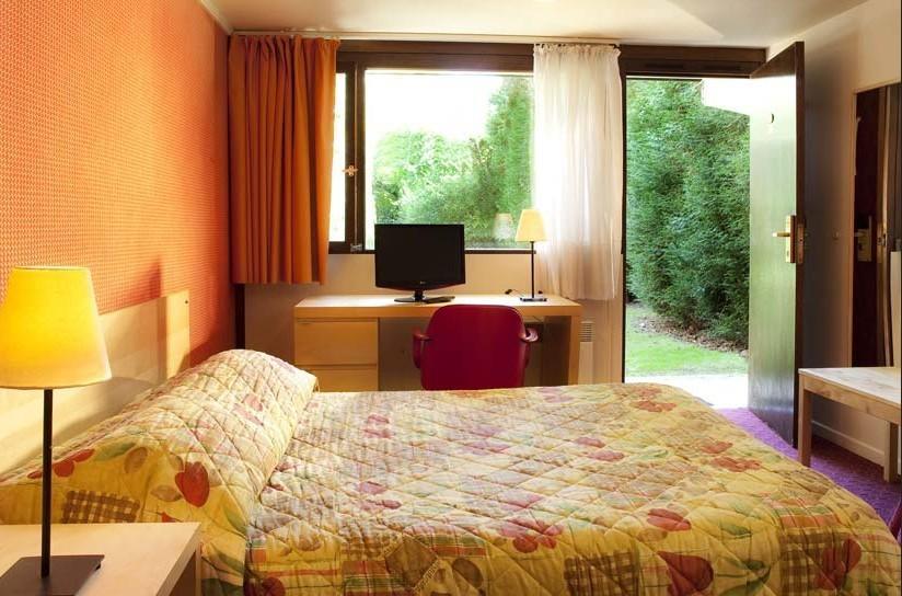 Отель Hotel Pavillon des Gatines