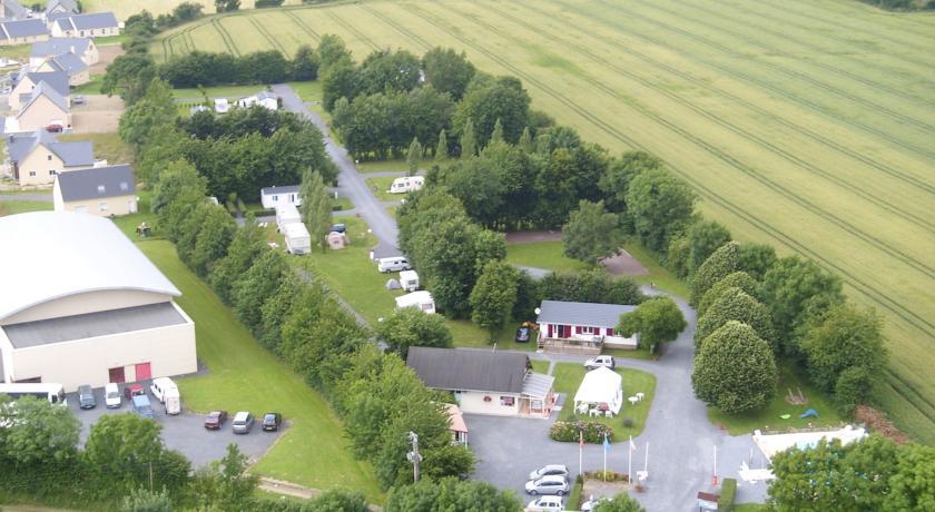 Отель Camping le Clos de Balleroy