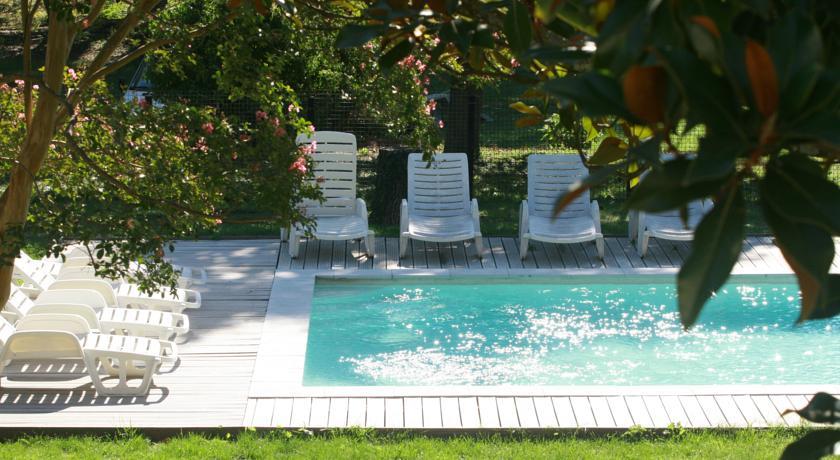 Апартаменты Gîtes au Bord du Lez
