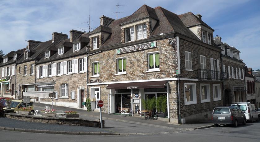 Отель Hôtel de la Place "Chez Fanny"