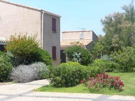 Апартаменты Holiday Home Leucatines Port-Leucate