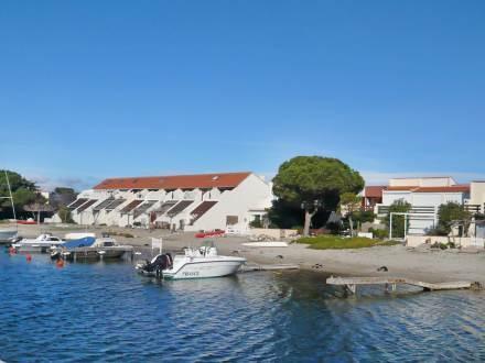 Апартаменты Holiday Home Marina-Plage Port-Leucate