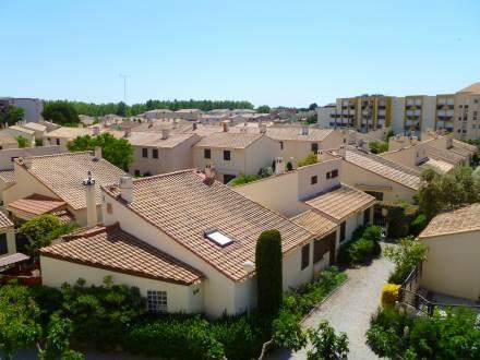 Апартаменты Holiday Home Les Maisons de la Plage IV Le Grau du Roi