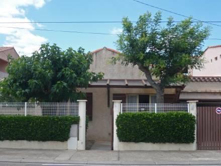 Отель Holiday Home Maison Galtier Valras Plage