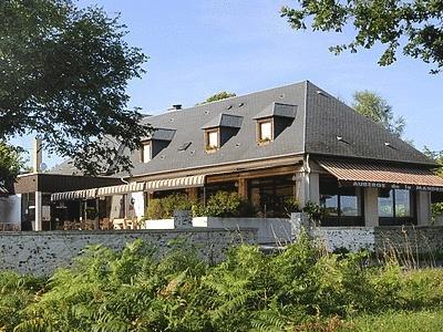 Отель Logis Auberge De La Mandrie