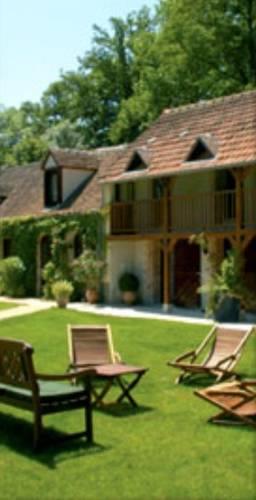 Мини-отель Chambres d'Hôtes - Domaine de Montizeau