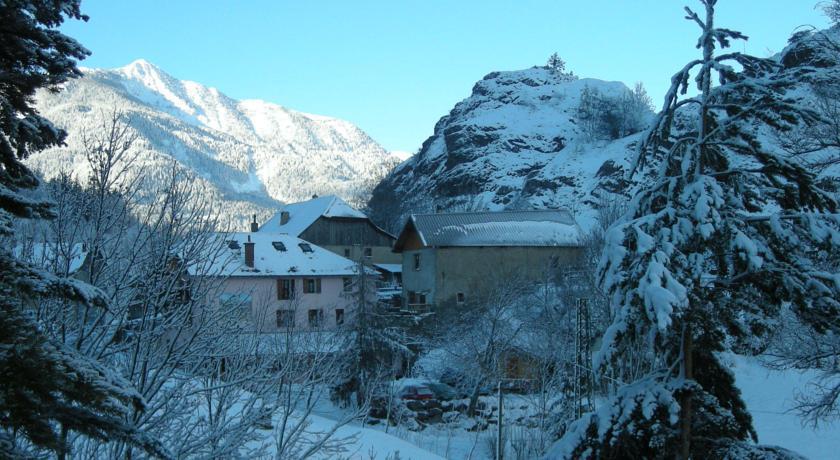 Хостел Gîte Auberge Les Terres Blanches