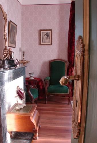 Мини-отель Maison d'hôtes Le LOGIS de REYJADE