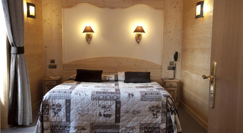 Отель Logis Hotel & Spa Beau-Site