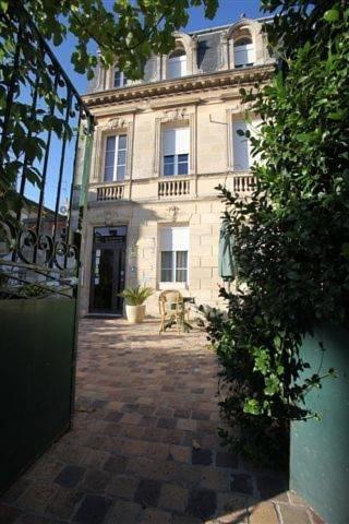 Отель Hotel au Vieux Logis