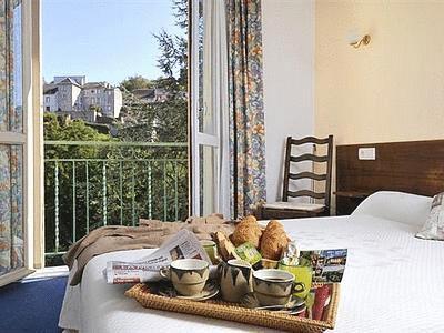 Отель Logis Hôtel Ambroise