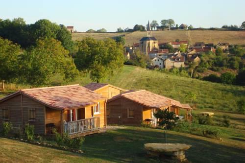 Отель Les Chalets de la Colline