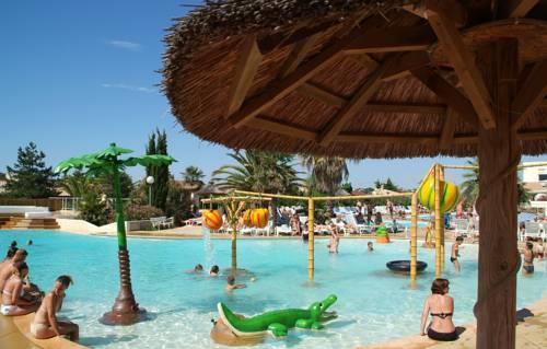 Отель Camping Sunelia Domaine de la Dragonnière
