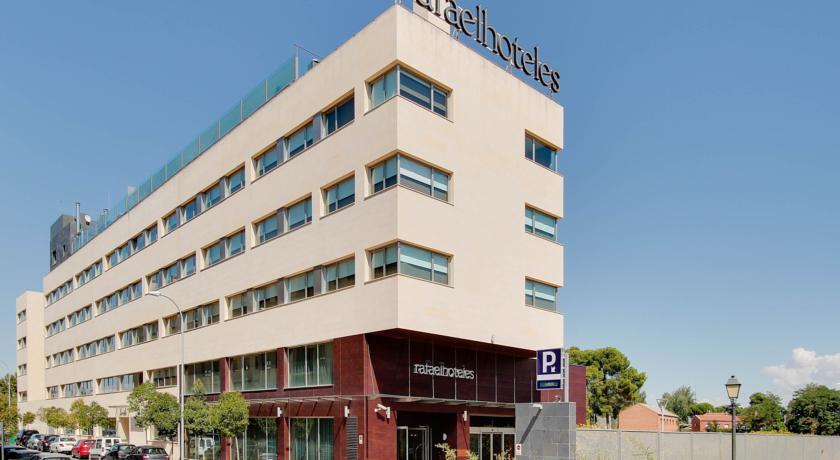 Отель Rafaelhoteles Forum Alcala