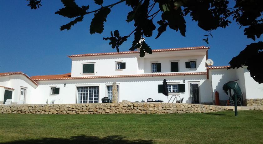 Апартаменты Holiday Home Costa Ribamar