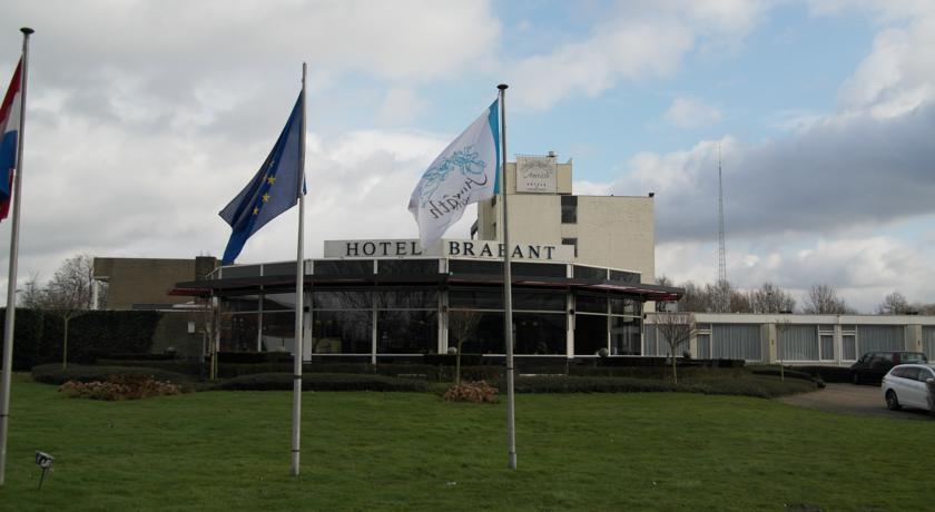 Отель Amrâth Hotel Brabant