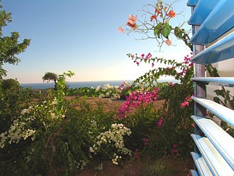 Вилла Theanan Seaview Villas