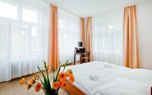 Отель Hotel Ermi