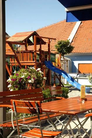 Отель Hotel Restaurant Modrá Hvězda