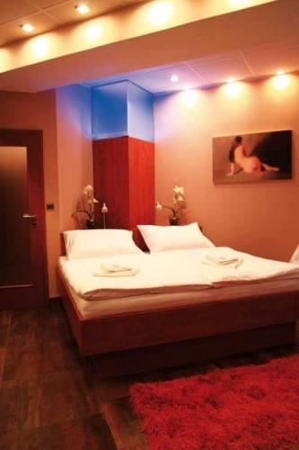 Отель Hotel Zelený Strom