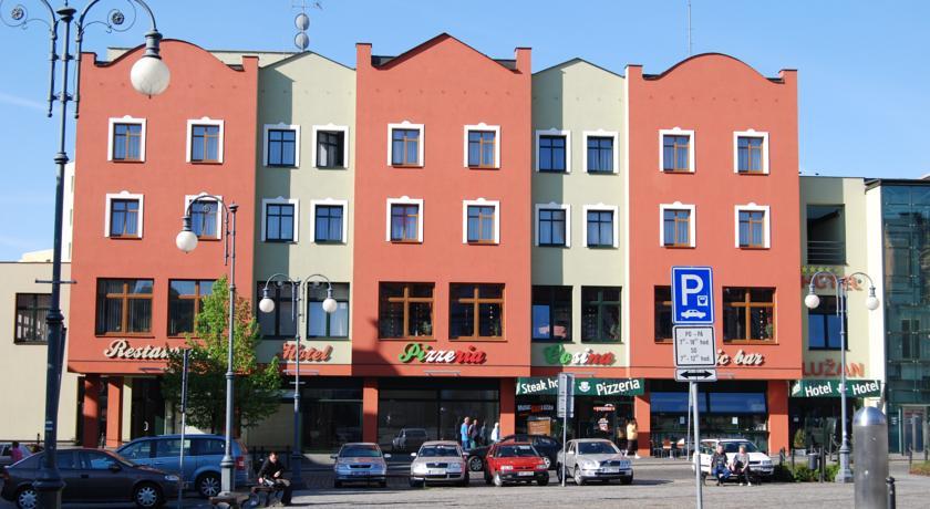 Отель Hotel Lužan
