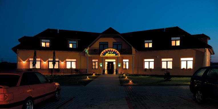 Отель Sporthotel Relax