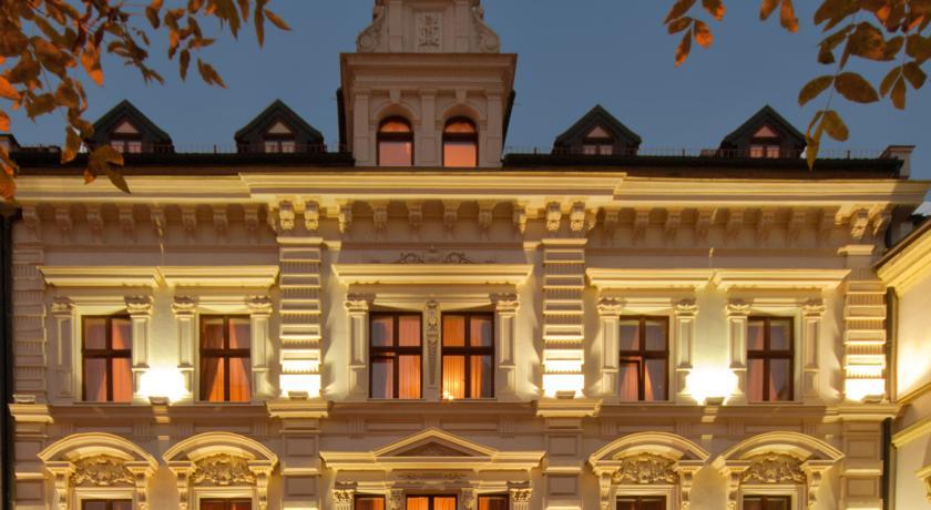 Отель Hotel Royal