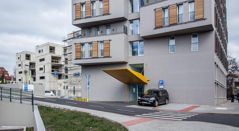 Отель Hotel 99