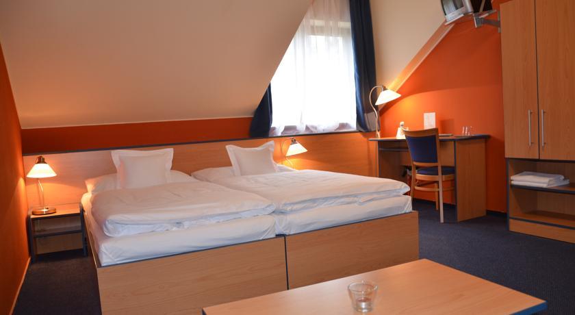 Отель Hotel u Milína