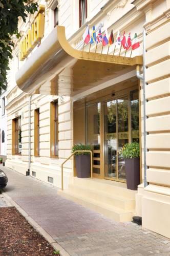Отель Hotel Lev