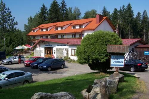 Отель Hotel Jenišov