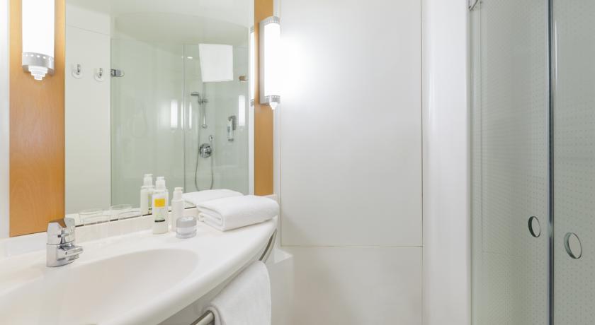 Отель ibis Rennes Centre Gare Sud