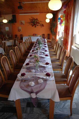 Отель Hotel Zubříč