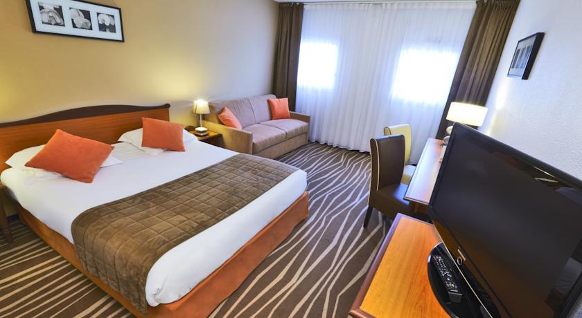 Отель Golden Tulip Marne La Vallee