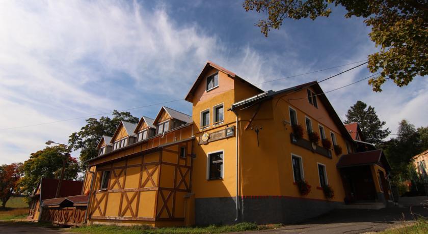 Отель Hotel Restaurant Svejk