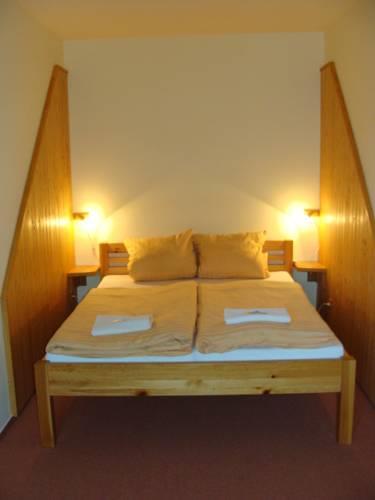 Отель Motel Charlie