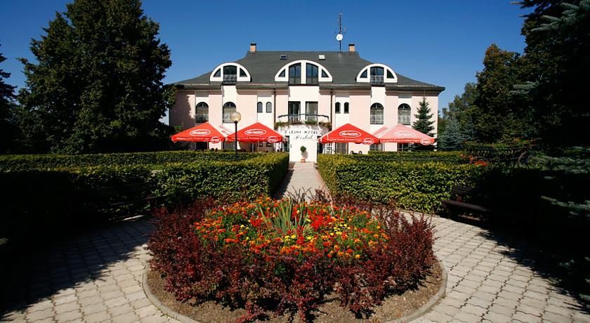 Отель Lesní Hotel Peršlák