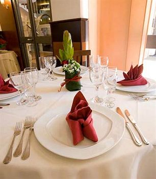 Отель Hotel Frate Sole