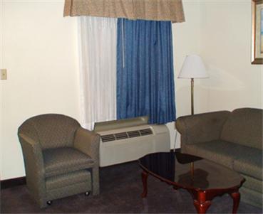 Отель Best Western Pride Inn & Suites
