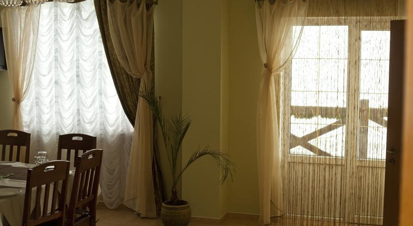 Апартаменты Café Chalet Edelweiss Holiday Home