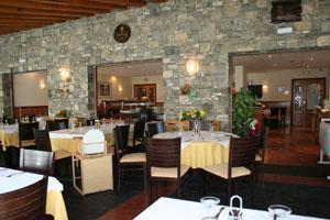 Отель Somriu Hotel Vall Ski