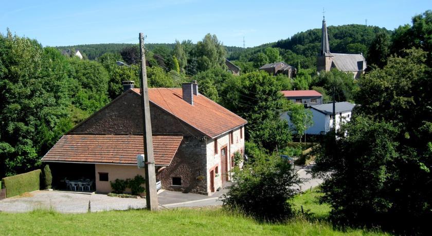 Отель Holiday Home Lavaux Bassebodeux