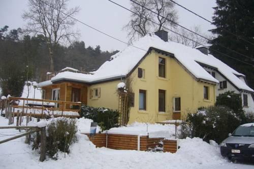 Отель Holiday Home La Maison De La Frontiere Burg Reuland