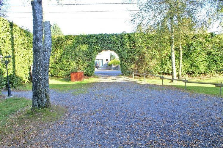 Отель Holiday Home Le Grand Chalet Xhoffraix